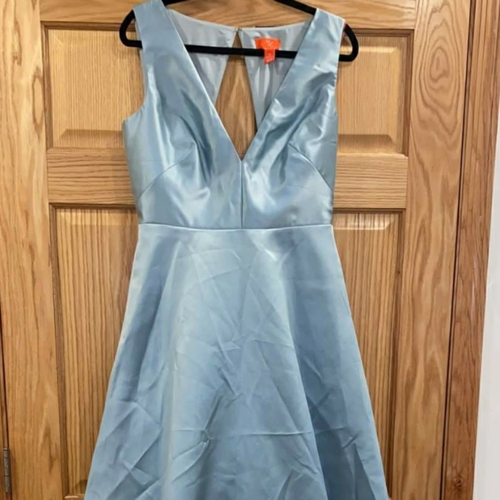 ML Monique Lhuillier V-Neck A-Line Ball Gown - Picture 4 of 6
